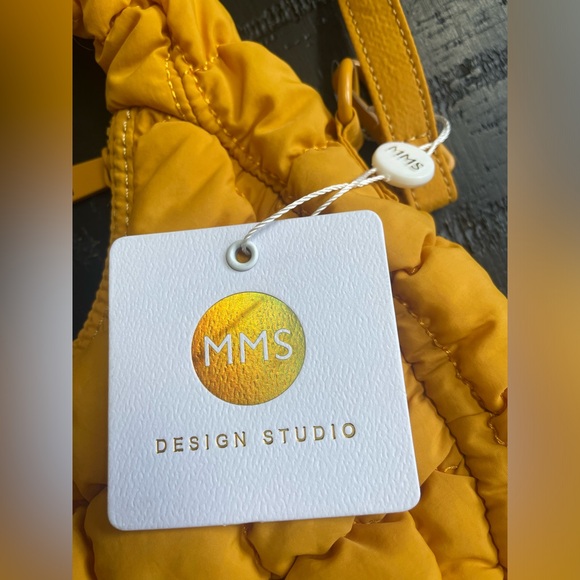 MMS Design Studio - Golden Yellow Quilted Shoulder Bag - Picture 5 of 8